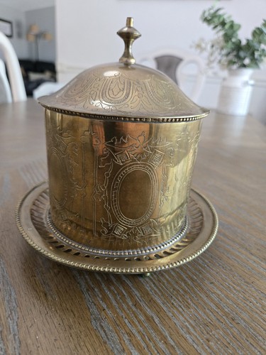 Vintage brass tea biscuit - vintage, tea/biscuit
